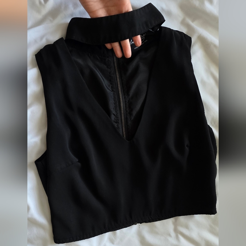 Elegant Black Sleeveless Top